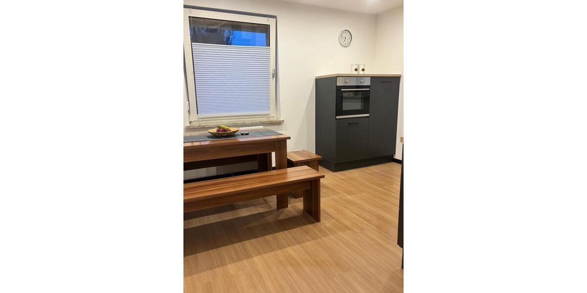 Wohnen auf Zeit Emmerthal - 3 Zimmer, 70 m&sup2;, 20&euro; | Angebot:26043076