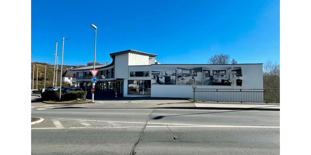 Gewerbeobjekt Sundern (Sauerland) - 3.750&euro; | Angebot:23568230