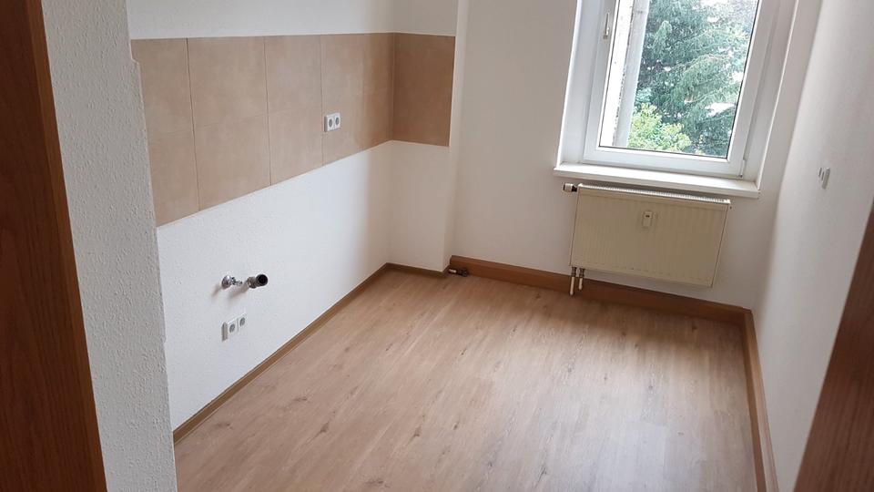 Etagenwohnung Pegau - 2.5 Zimmer, 58 m&sup2;, 365&euro; | Angebot:26552201