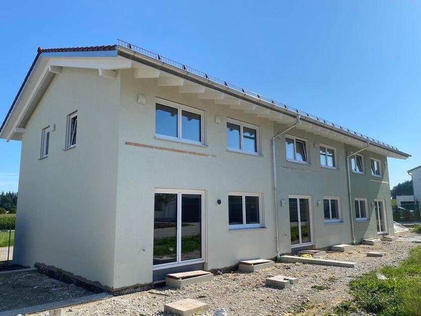 Familienfreundliches Reihenmittelhaus Erstbezug Dez. 2025
