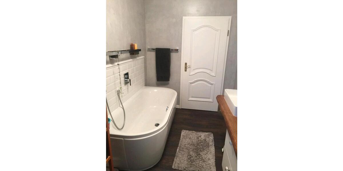 Etagenwohnung Eiselfing - 4 Zimmer, 112 m&sup2;, 1.410&euro; | Angebot:25224632