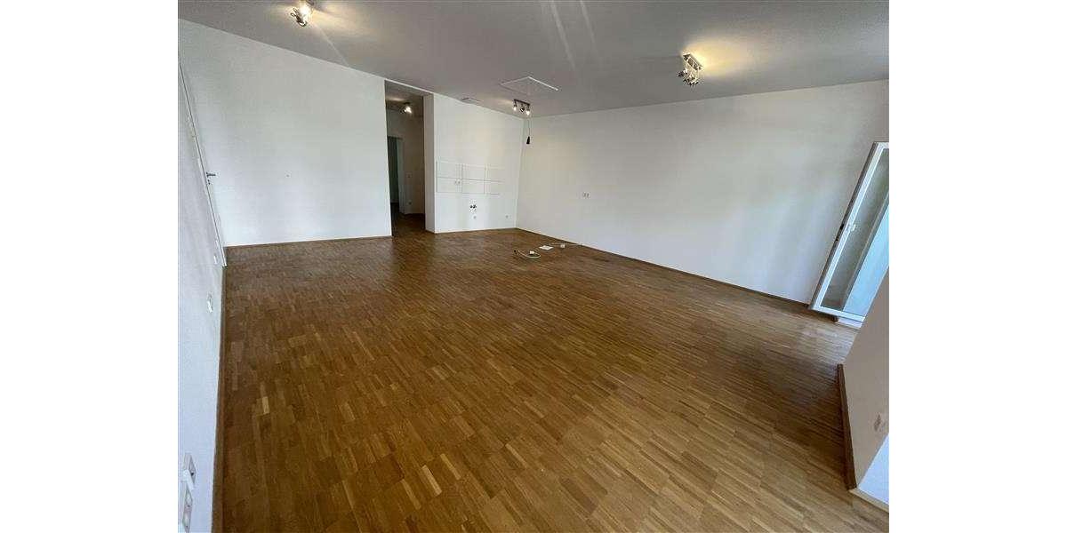 Etagenwohnung Trier Feyen-Weismark - 2 Zimmer, 77 m&sup2;, 780&euro; | Angebot:26533783