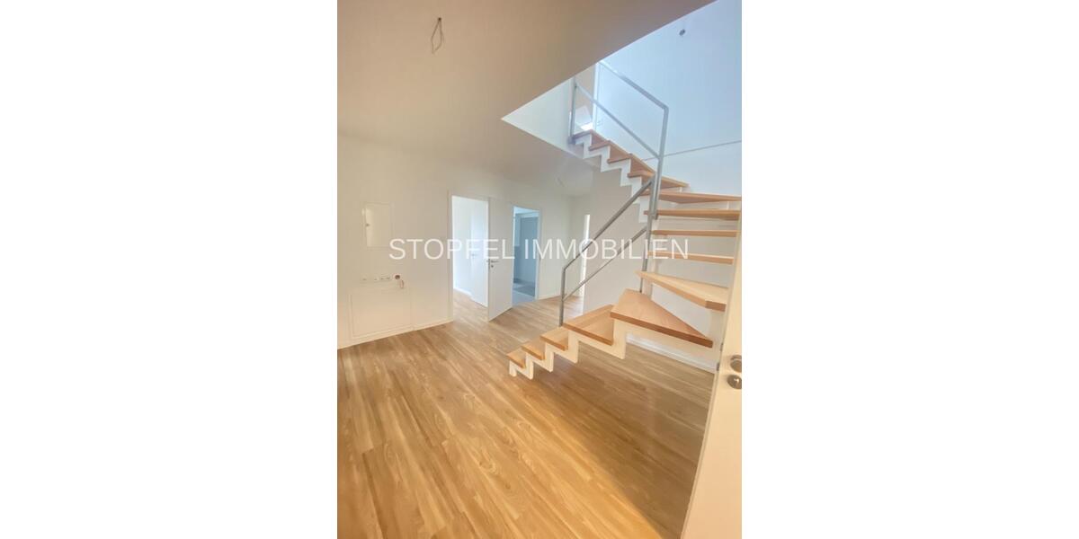 Großzügige Maisonette Dachgeschoss mit großen Balkon in Bielefeld Milse 4 zimmer