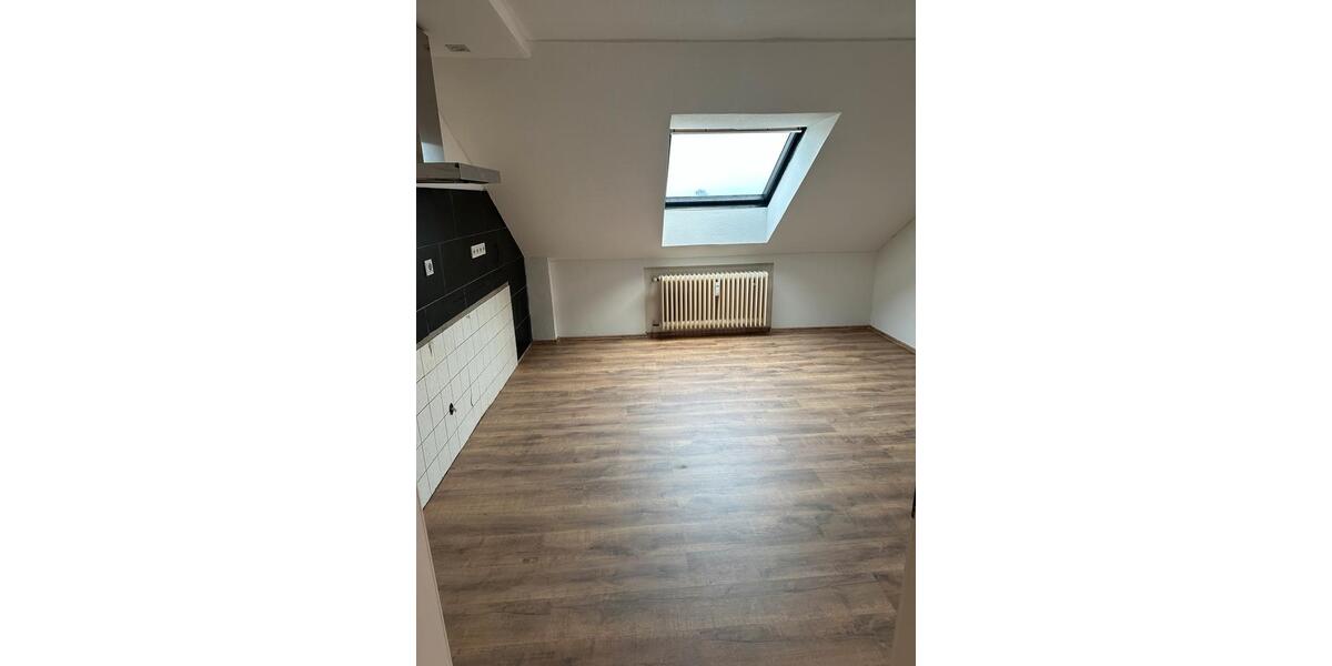 Dachgeschoßwohnung Willebadessen - 2.5 Zimmer, 78 m&sup2;, 650&euro; | Angebot:26645996