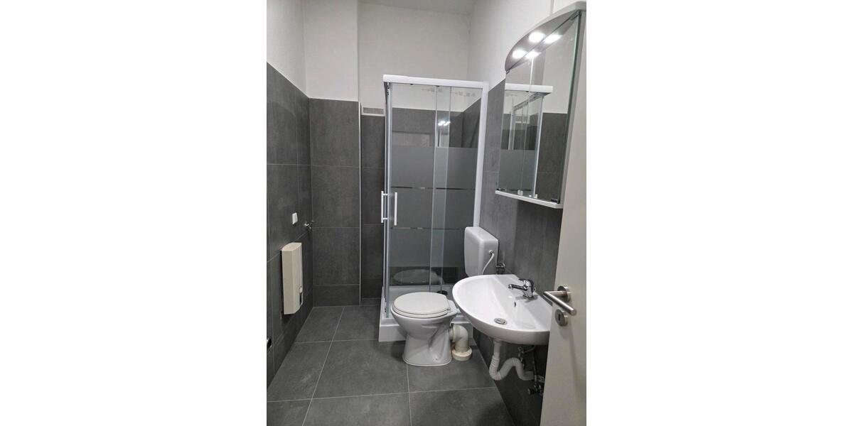 Hochparterre Kaiserslautern Betzenberg - 1 Zimmer, 27 m&sup2;, 400&euro; | Angebot:25977507