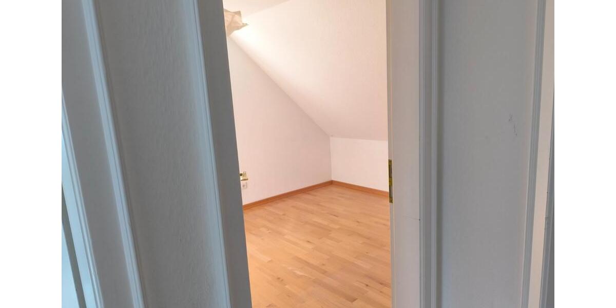 Einfamilienhaus Duisburg Hamborn - 900&euro; | Angebot:23410101