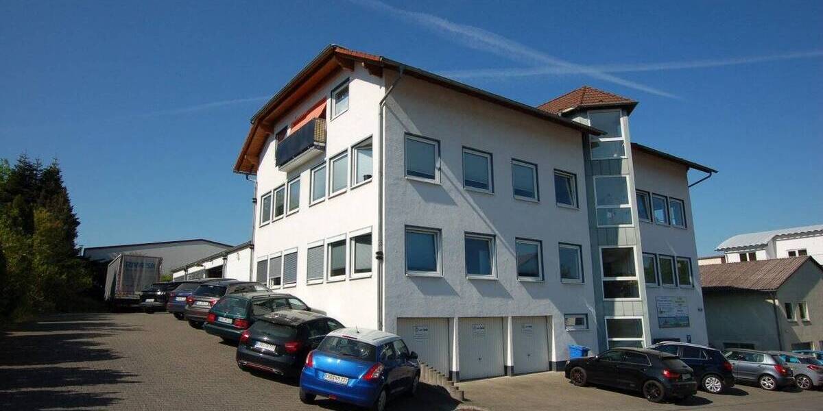 Gewerbeobjekt Michelstadt - 8 Zimmer, 129 m&sup2;, 790&euro; | Angebot:25799364