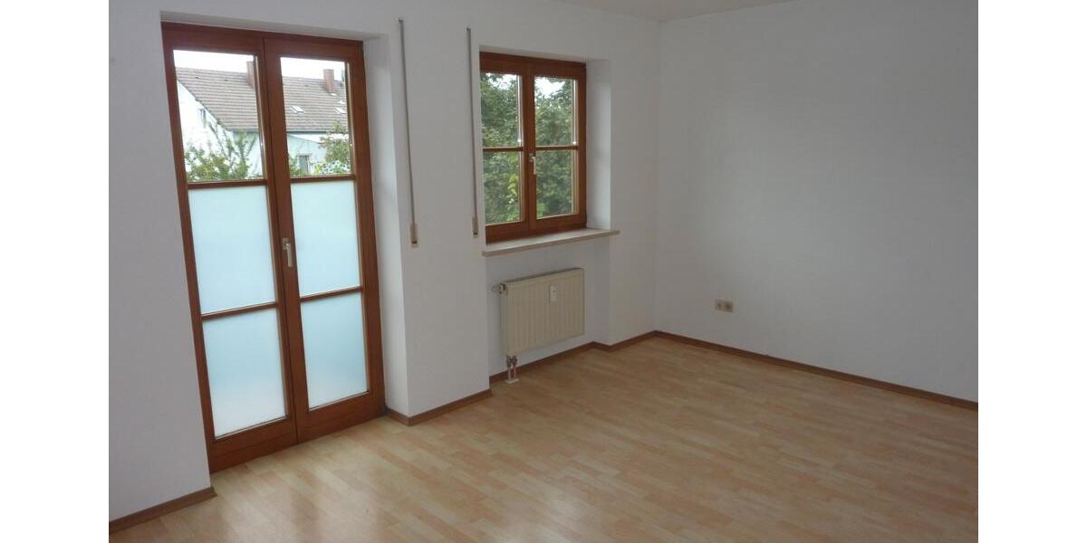Etagenwohnung Kösching - 3 Zimmer, 83 m&sup2;, 900&euro; | Angebot:26538663