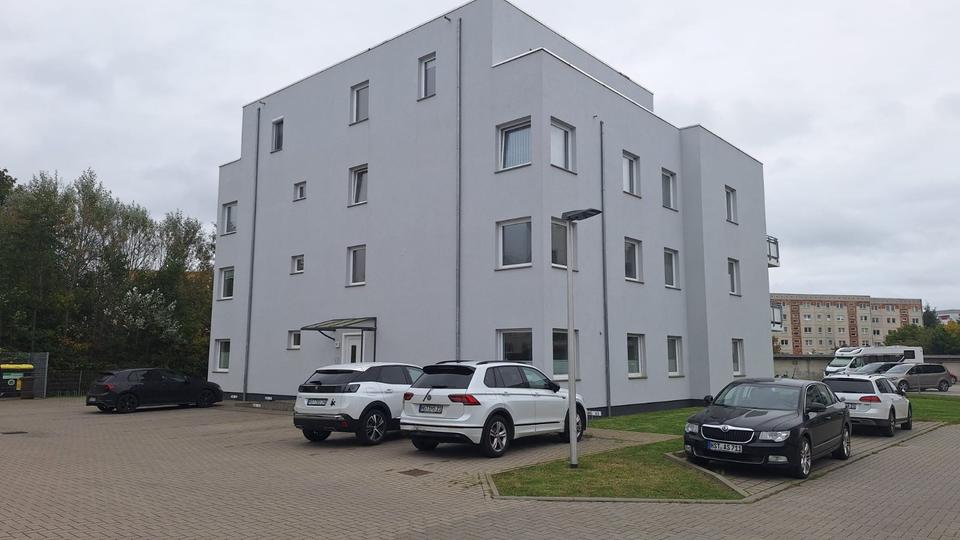 Große 4 Raumwohnung mit Terrasse und Keller 4 zimmer