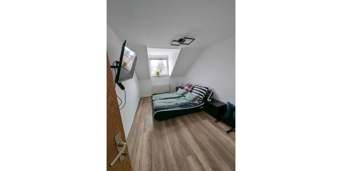 Dachgeschoßwohnung Schmölln - 2 Zimmer, 54 m&sup2;, 480&euro; | Angebot:26041699
