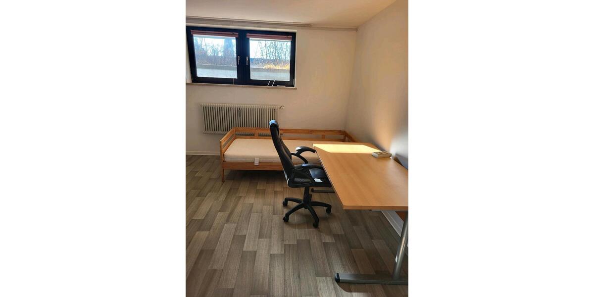 Separate Single Room with kitchen 1 zimmer