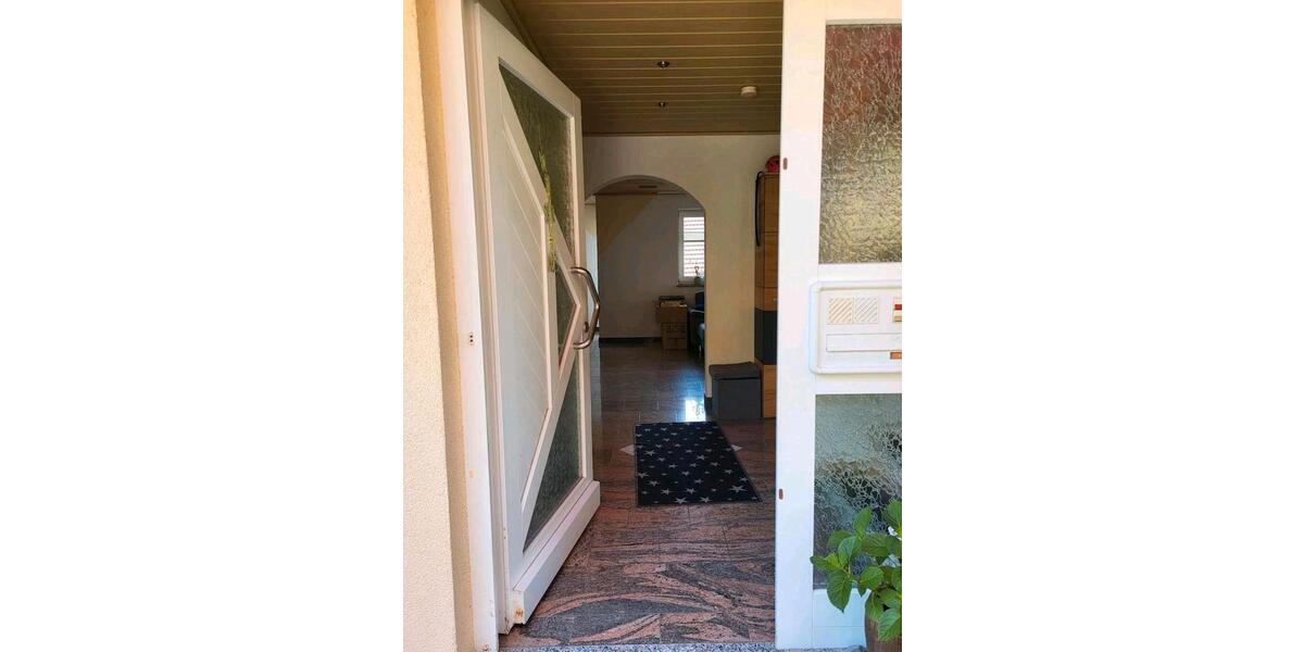 Einfamilienhaus Waldshut-Tiengen Tiengen - 5.5 Zimmer, 155 m&sup2;, 1.450&euro; | Angebot:26502570