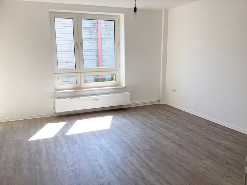 Modernisierte 3-Zimmer-Wohnung mit Tageslichtbad und Balkon