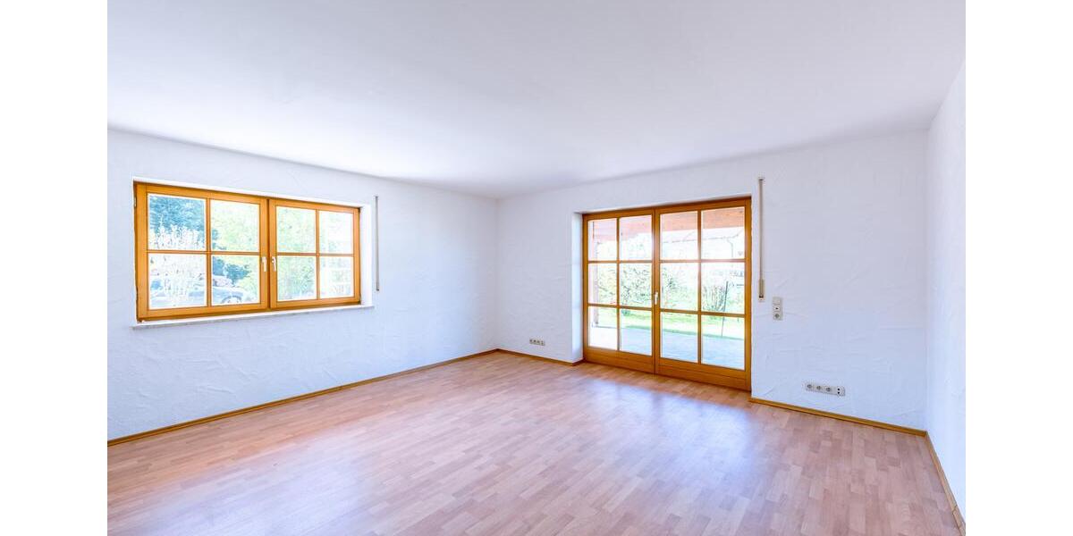 Einfamilienhaus Reisbach Englmannsberg - 8 Zimmer, 233 m&sup2;, 1.700&euro; | Angebot:26411603