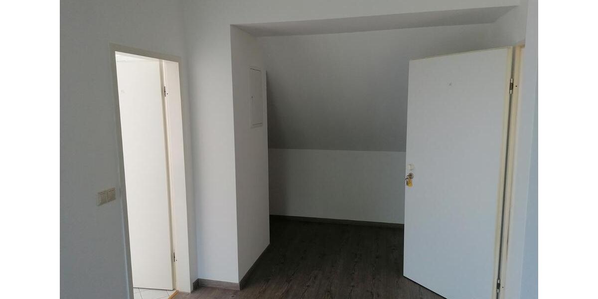 Schöne Wohnung in Schönburg, teilmöbliert, inkl. PKW Stellplatz 1 zimmer