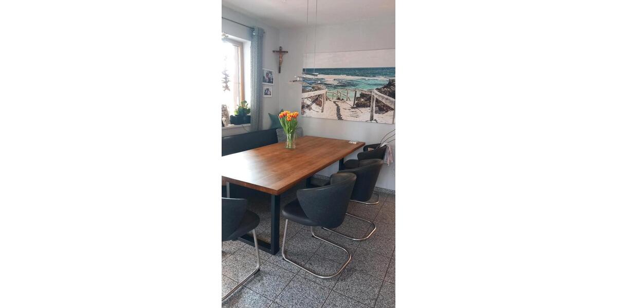 Einfamilienhaus Ortenburg - 10 Zimmer, 196 m&sup2;, 1.500&euro; | Angebot:25654867