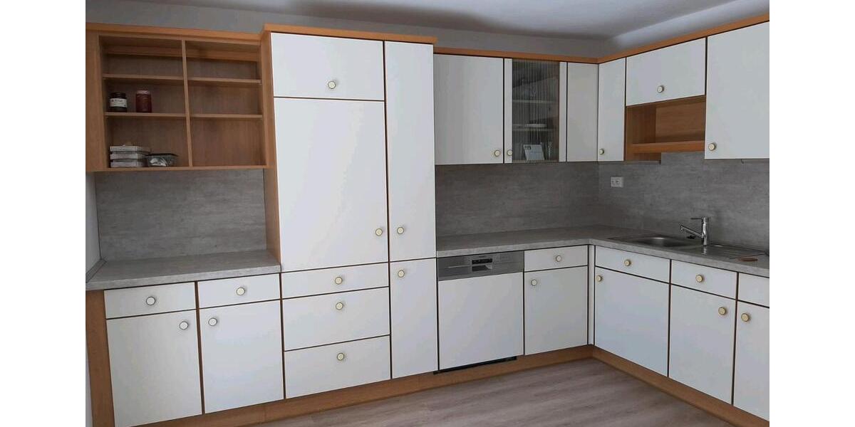 Etagenwohnung Alsfeld - 3 Zimmer, 86 m&sup2;, 610&euro; | Angebot:26698318