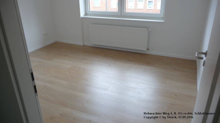 Renovierte 3-Zimmer-Wohnung in Kiel Hohwachter Weg 4