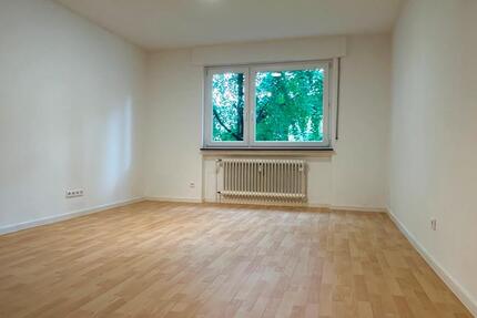 Renovierte 1-Zi. Wohnung mit EBK in top Lage von Oberesslingen