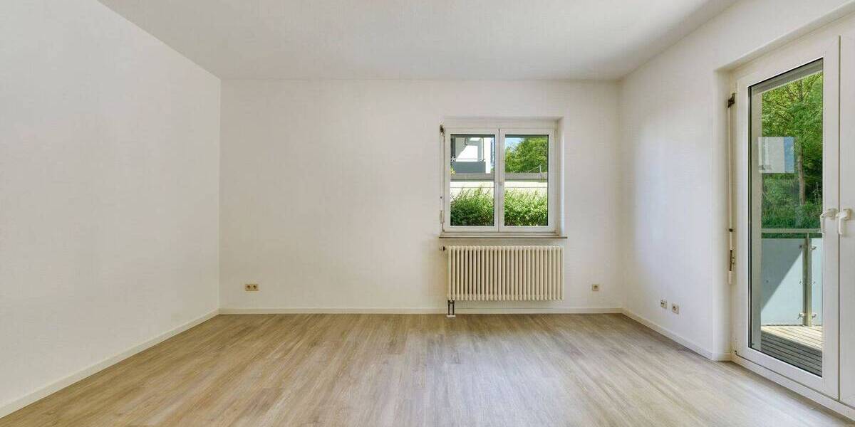 Etagenwohnung Stuttgart Zuffenhausen - 3 Zimmer, 77 m&sup2;, 1.100&euro; | Angebot:26512963