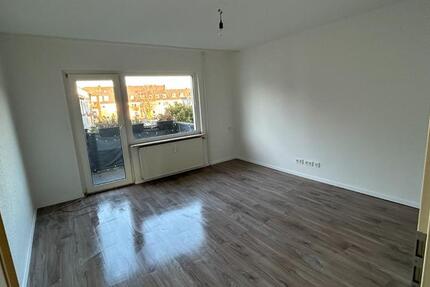 2,5-Zimmer-Wohnung, Balkon & Einbauküche in Duisburg-Beeck