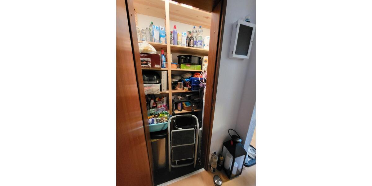 Etagenwohnung Wiesbaden Biebrich - 2 Zimmer, 69 m&sup2;, 950&euro; | Angebot:26689705