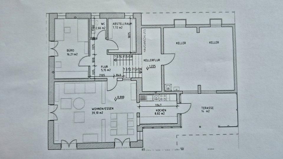 Einfamilienhaus Vohenstrauß - 7 Zimmer, 220 m&sup2;, 1.800&euro; | Angebot:26408409