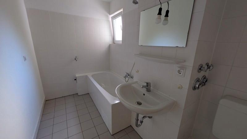 Mitten drin statt nur dabei: großzügige 3-Zimmer-Wohnung (WBS) zimmer