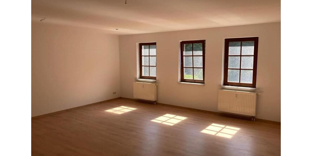 Etagenwohnung Leisnig - 2 Zimmer, 68 m&sup2;, 299&euro; | Angebot:26041736