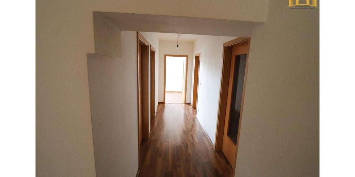 Dachgeschoßwohnung Hettstedt - 4 Zimmer, 87 m&sup2;, 420&euro; | Angebot:25990009