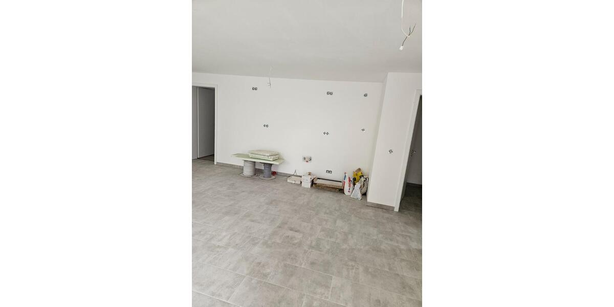 Erdgeschoßwohnung Völklingen - 3 Zimmer, 80 m&sup2;, 700&euro; | Angebot:25079425