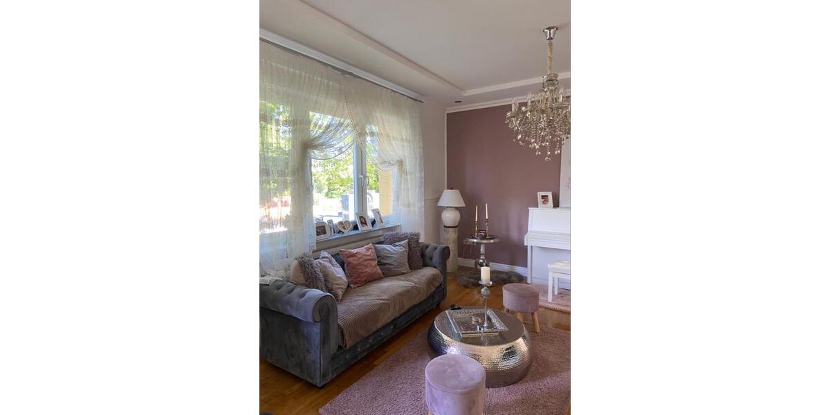 Wohnen auf Zeit Neunkirchen - 1 Zimmer, 17 m&sup2;, 390&euro; | Angebot:24705313