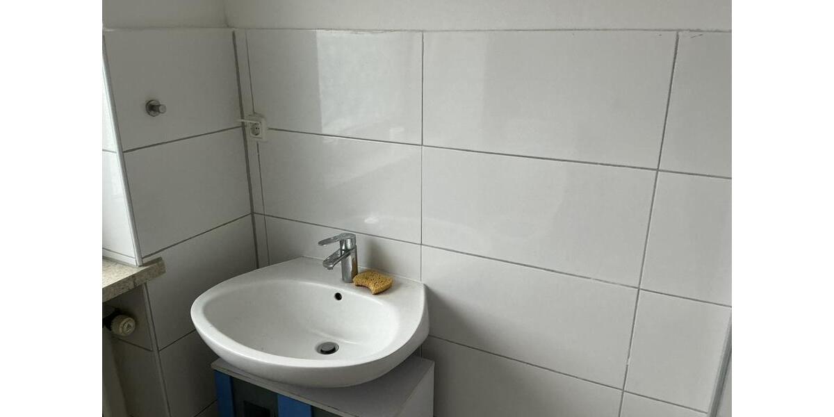 Etagenwohnung Bremerhaven Schiffdorferdamm - 3 Zimmer, 76 m&sup2;, 589&euro; | Angebot:25343653