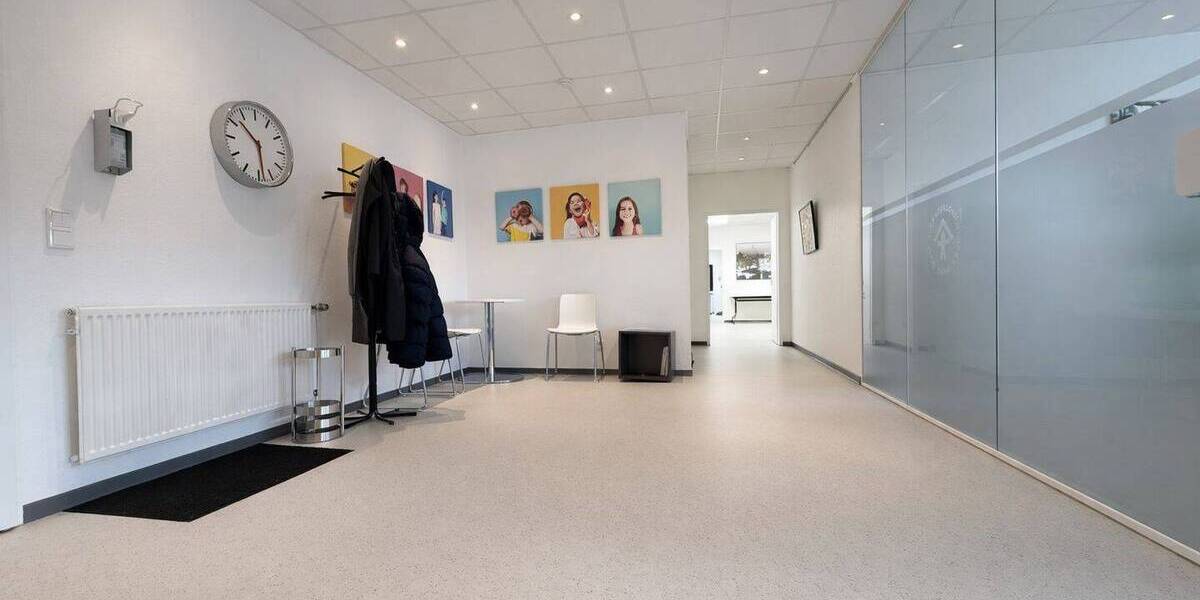 Gewerbeobjekt Krefeld Stadtmitte - 1 Zimmer, 495 m&sup2;, 4.653&euro; | Angebot:26786917