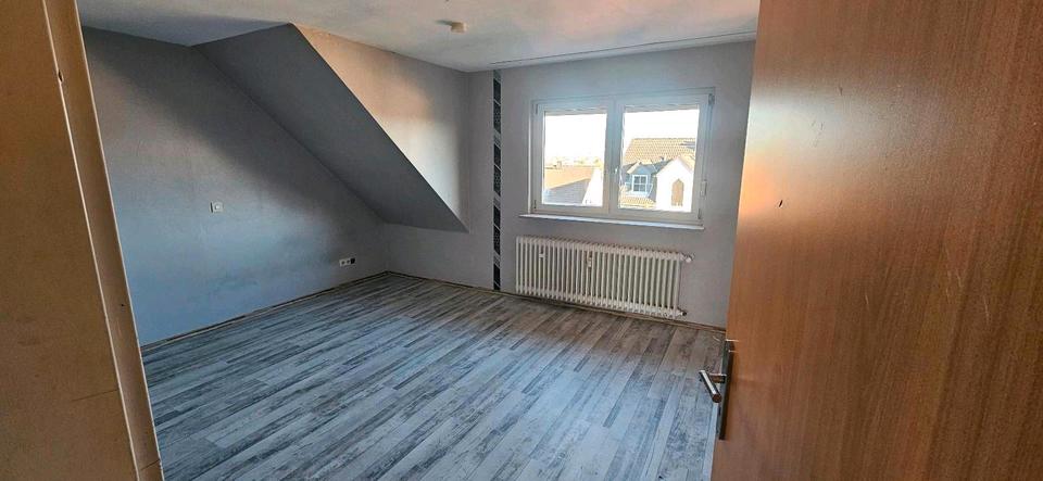 Dachgeschoßwohnung Oestrich-Winkel Winkel - 4 Zimmer, 86 m&sup2;, 1.300&euro; | Angebot:26286549