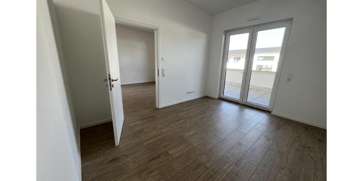 Neuwertige 2-Zi. Penthousewohnung mit Dachterrasse 2 zimmer