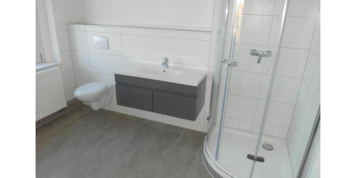 Etagenwohnung Hartha - 3 Zimmer, 73 m&sup2;, 399&euro; | Angebot:26019024