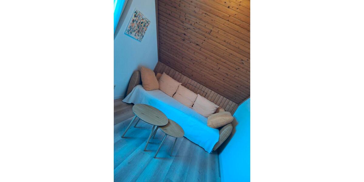 Dachgeschoßwohnung Friedrichshafen - 3 Zimmer, 50 m&sup2;, 1.040&euro; | Angebot:25654094