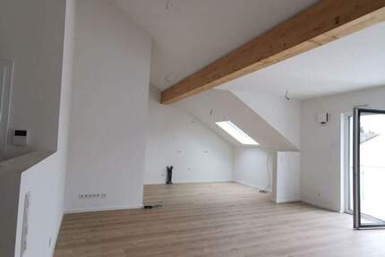 NEUBAU 3 Z. DG mit Tiefgarage und Aufzug ! 3 zimmer