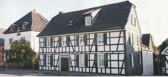 Etagenwohnung Leverkusen Alkenrath - 2 Zimmer, 45 m&sup2;, 510&euro; | Angebot:26531275