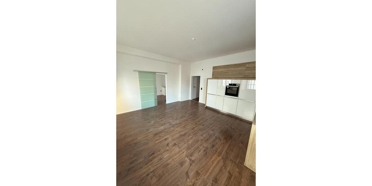 Exklusive Wohnung im Herzen von Hof 1 zimmer