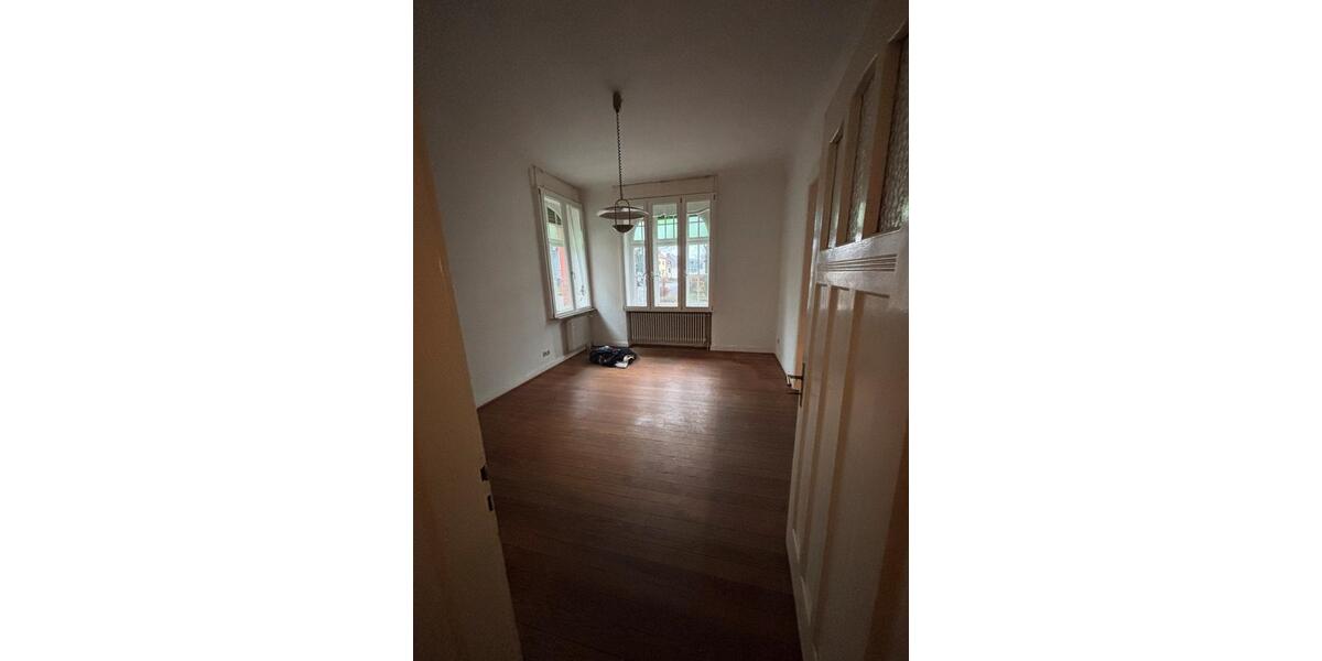 Erdgeschoßwohnung Neunkirchen Kohlhof - 5 Zimmer, 129 m&sup2;, 1.100&euro; | Angebot:24746988