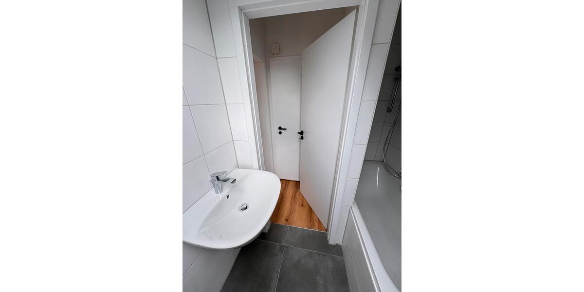 Dachgeschoßwohnung Löhne - 3 Zimmer, 50 m&sup2;, 500&euro; | Angebot:26704147