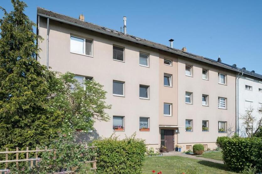 Mit Blick ins Grüne - teilsanierte Dachgeschoßwohnung in Braunschweig-Leiferde!