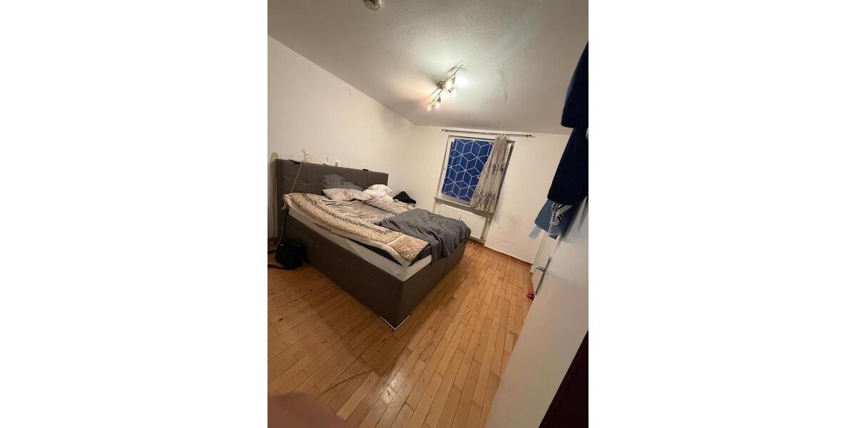 Etagenwohnung Mannheim Käfertal - 3 Zimmer, 85 m&sup2;, 500&euro; | Angebot:26378629