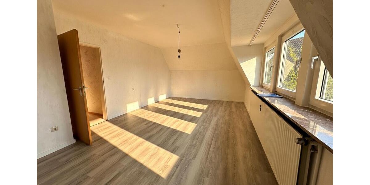 Dachgeschoßwohnung Twistringen - 3 Zimmer, 70 m&sup2;, 900&euro; | Angebot:25571500