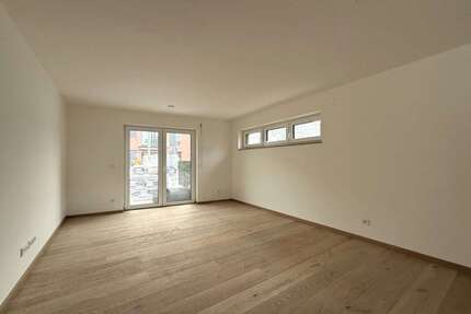 Wohnung München Pasing-Obermenzing - 2 Zimmer, 84 m&sup2;, 3.020&euro; | Angebot:25195516