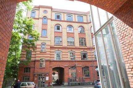 Arbeitstische in der Fabrik für Kreative in Kreuzberg - All-in-Miete