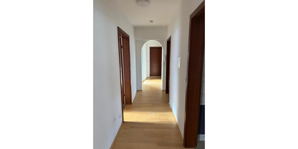 Etagenwohnung Siebeldingen - 4 Zimmer, 100 m&sup2;, 900&euro; | Angebot:24592045