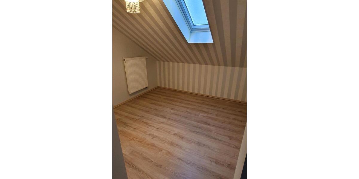 Etagenwohnung Goslar - 5 Zimmer, 126 m&sup2;, 1.100&euro; | Angebot:25022865